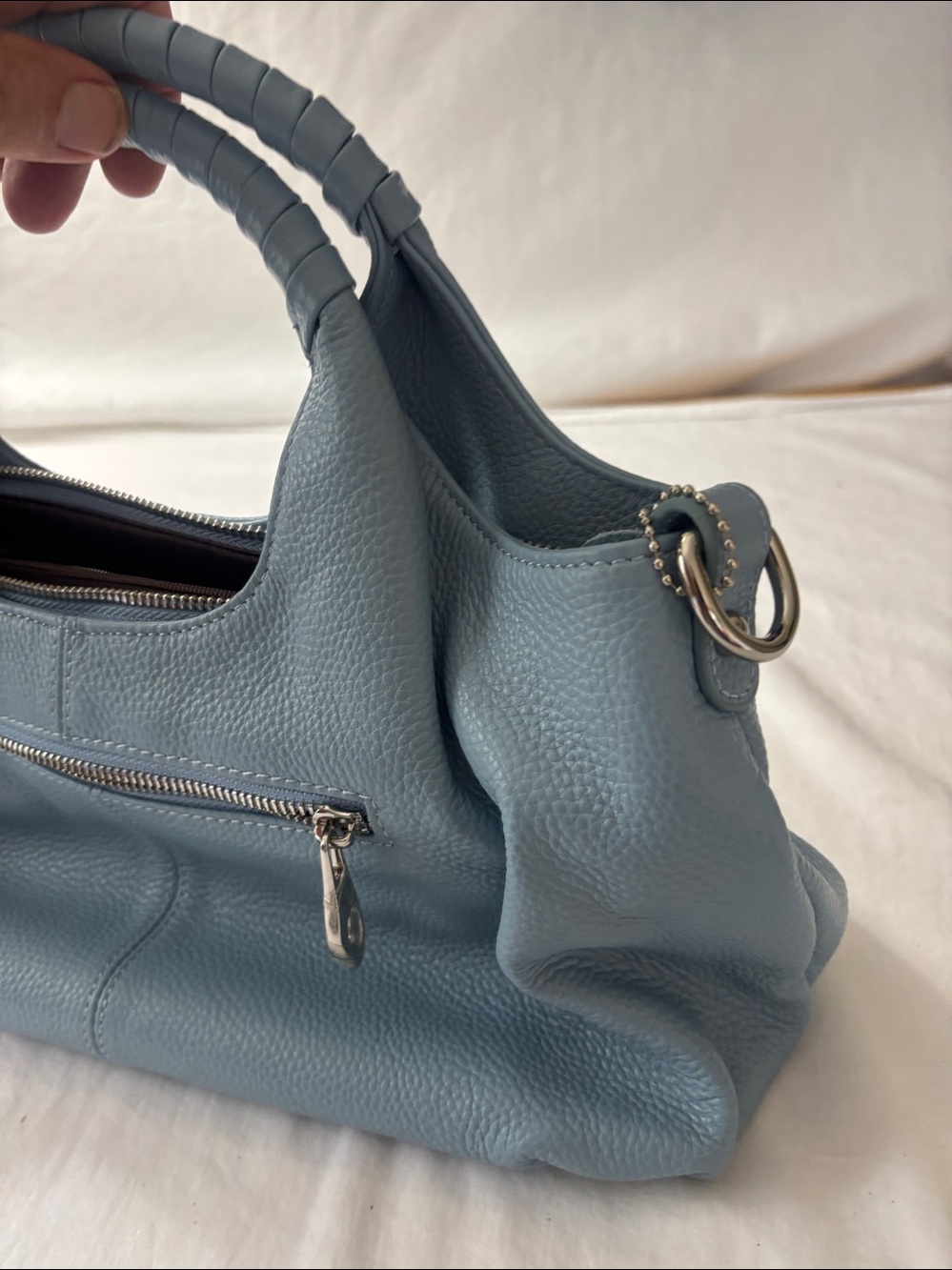 Soft Pebbled Leather Tote Bag in Dusty Blue Brand Is Iswee. - Picture 7 of 8